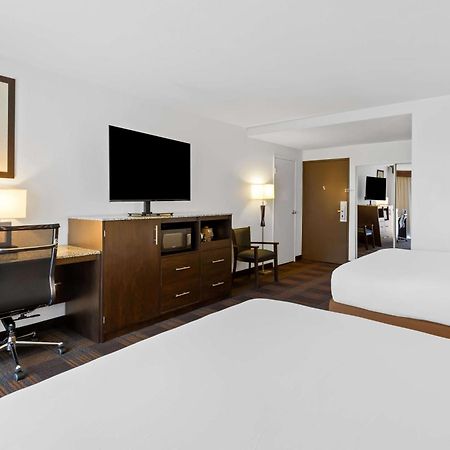 Best Western Date Tree Hotel Индиоу Екстериор снимка