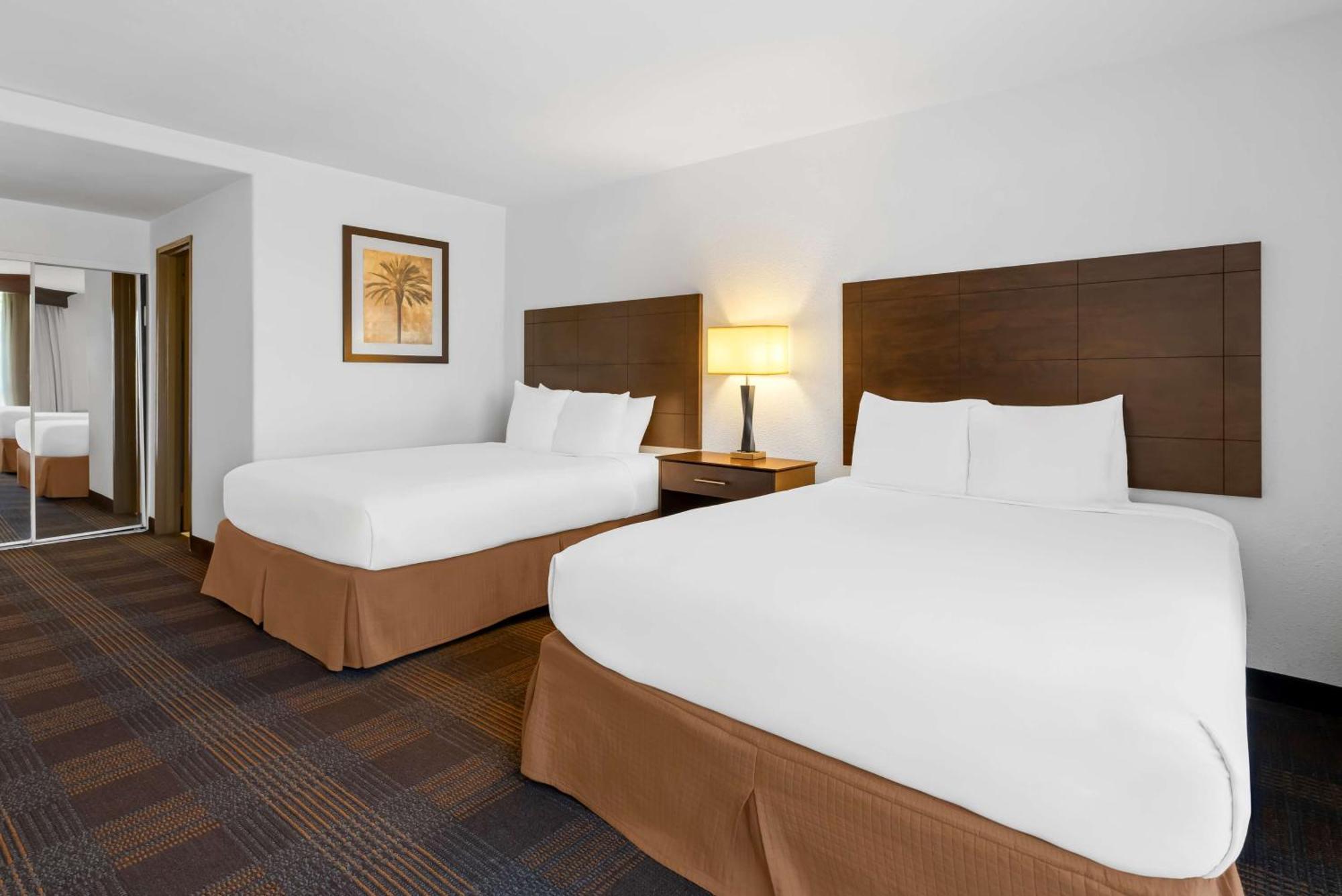 Best Western Date Tree Hotel Индиоу Екстериор снимка