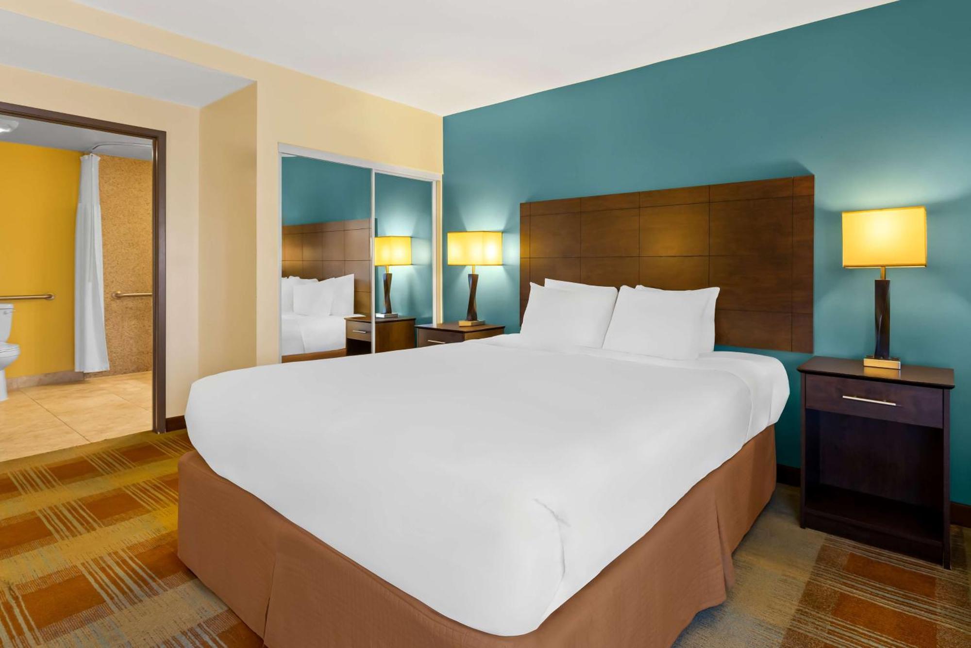 Best Western Date Tree Hotel Индиоу Екстериор снимка