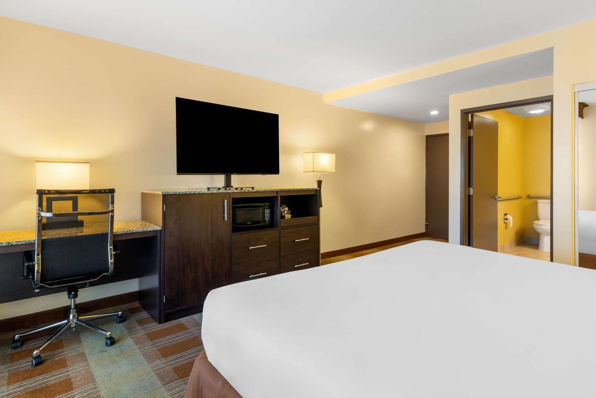 Best Western Date Tree Hotel Индиоу Екстериор снимка