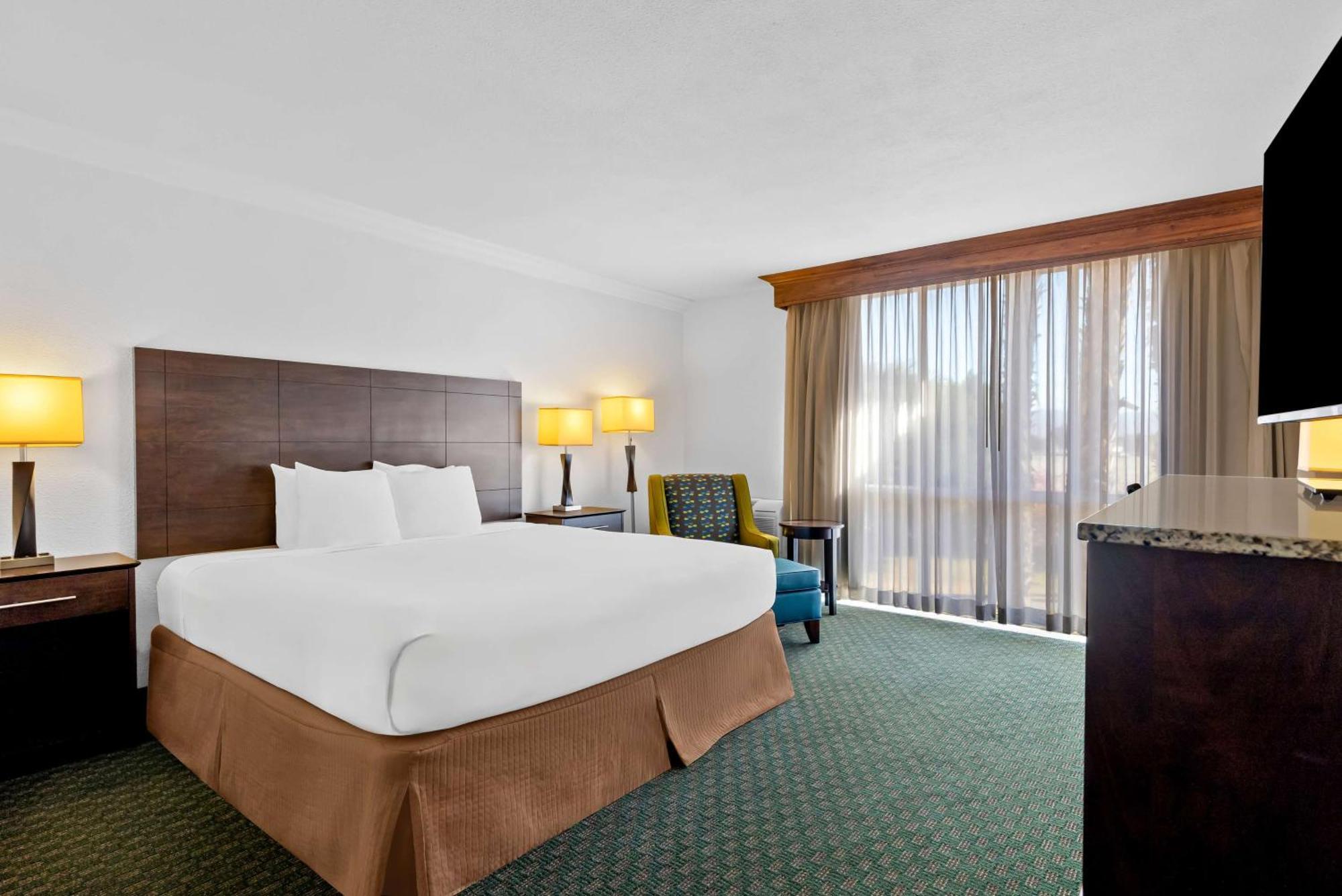 Best Western Date Tree Hotel Индиоу Екстериор снимка