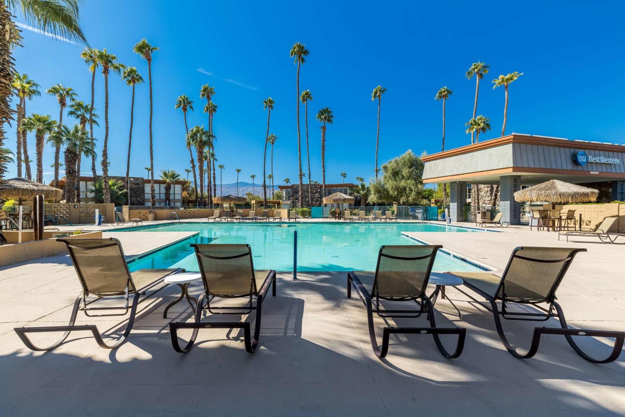 Best Western Date Tree Hotel Индиоу Екстериор снимка